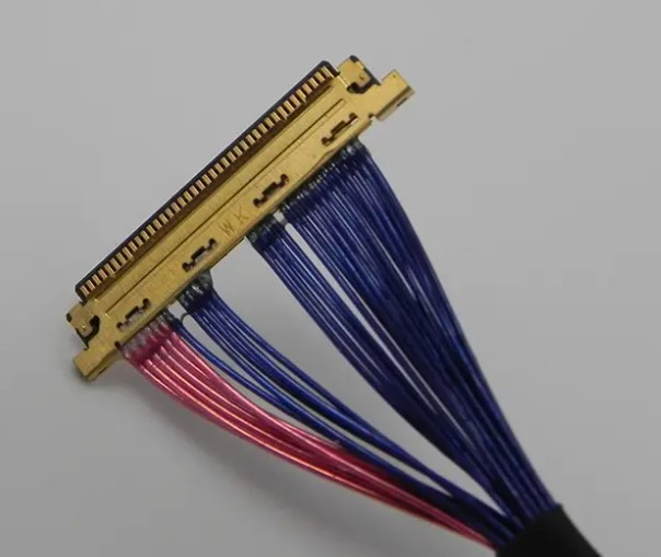 edp屏幕信号接口：了解不同类型的定义与应用 cover image