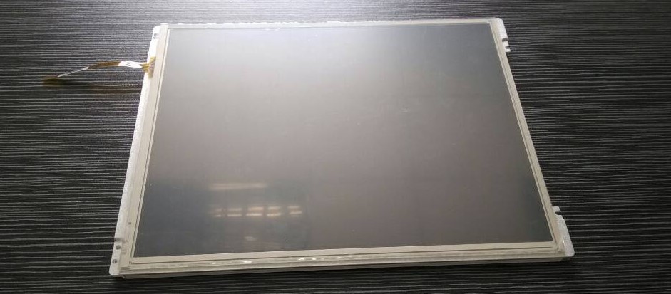 工业超宽温触摸屏在工业应用中的重要价值和广泛应用领域