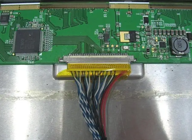 主板上有LVDS接口如何选择屏幕